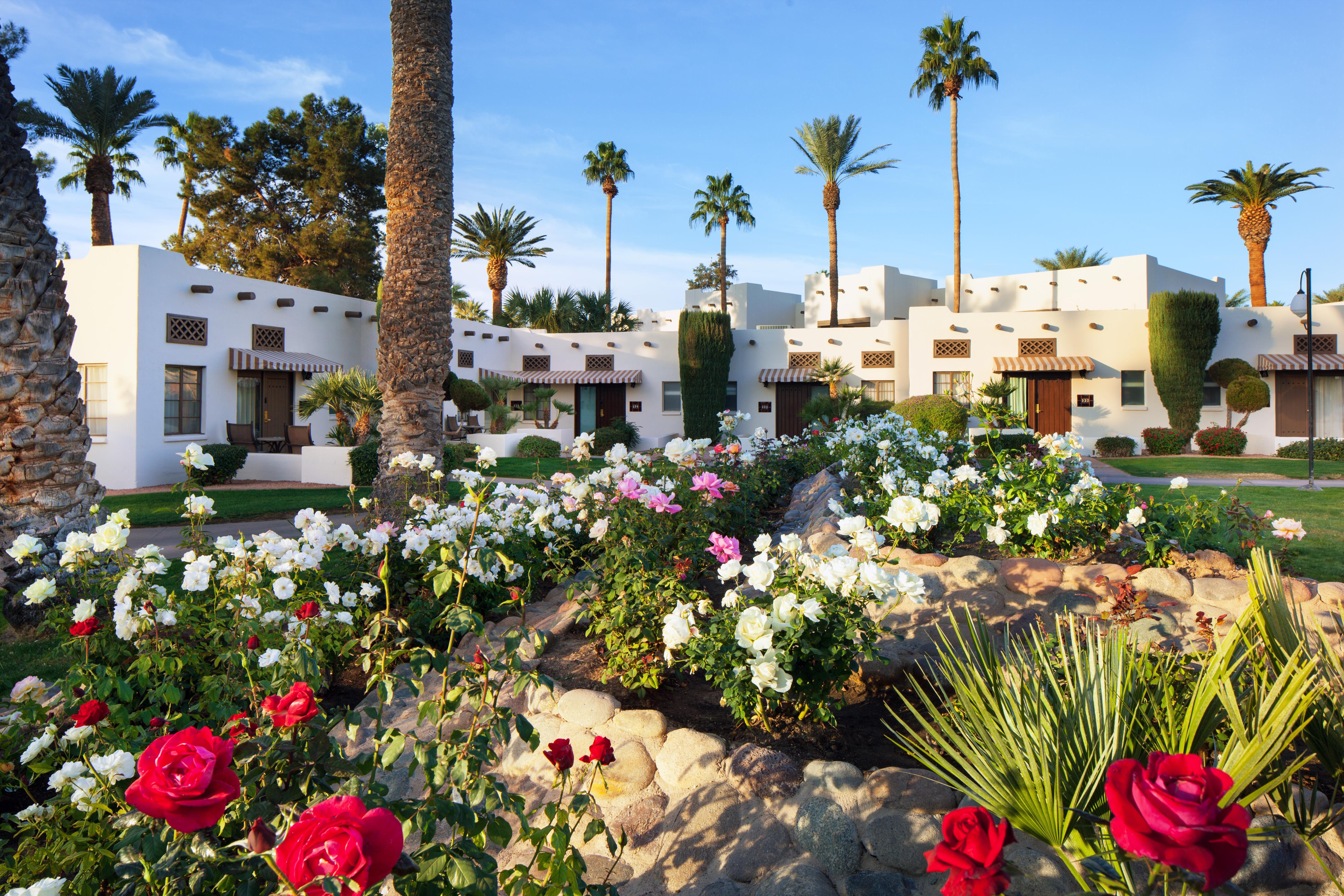 The Wigwam Hotel Личфийлд парк Екстериор снимка